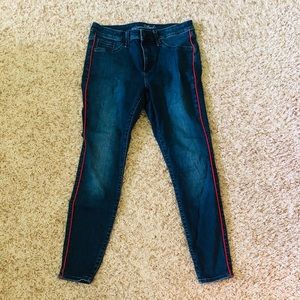 Universal Thread Jegging w/ Unique Red Stripe